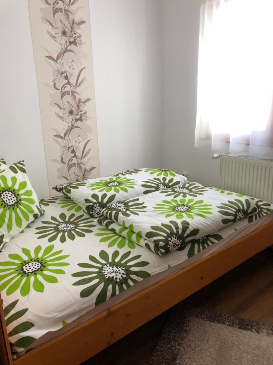 Hanga Apartments Совата Екстериор снимка