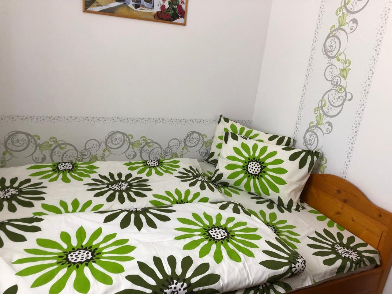 Hanga Apartments Совата Екстериор снимка